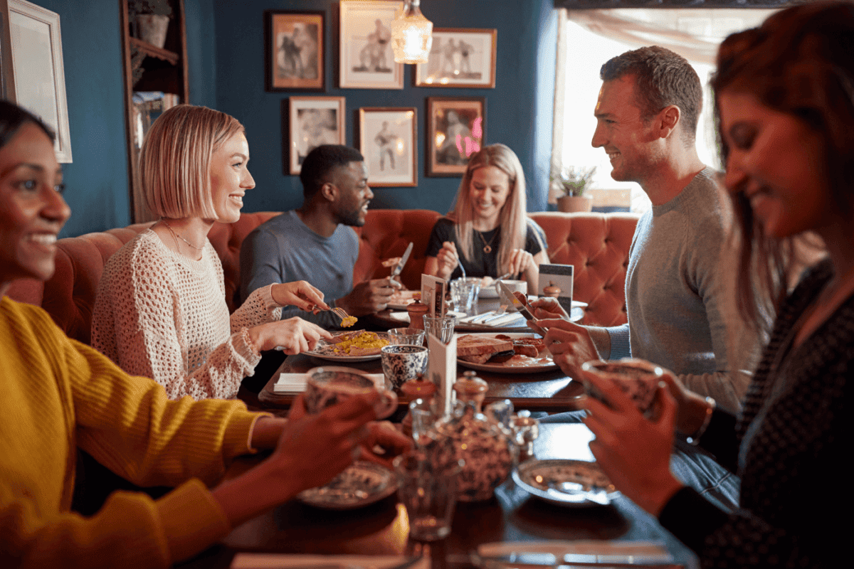 Tips for Restaurants for Those with Hearing Loss